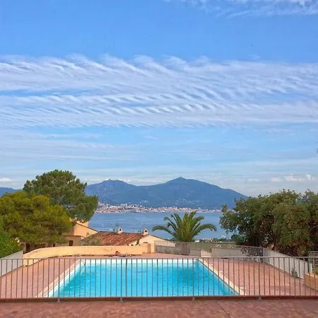 Duplex Dans Avec Piscine